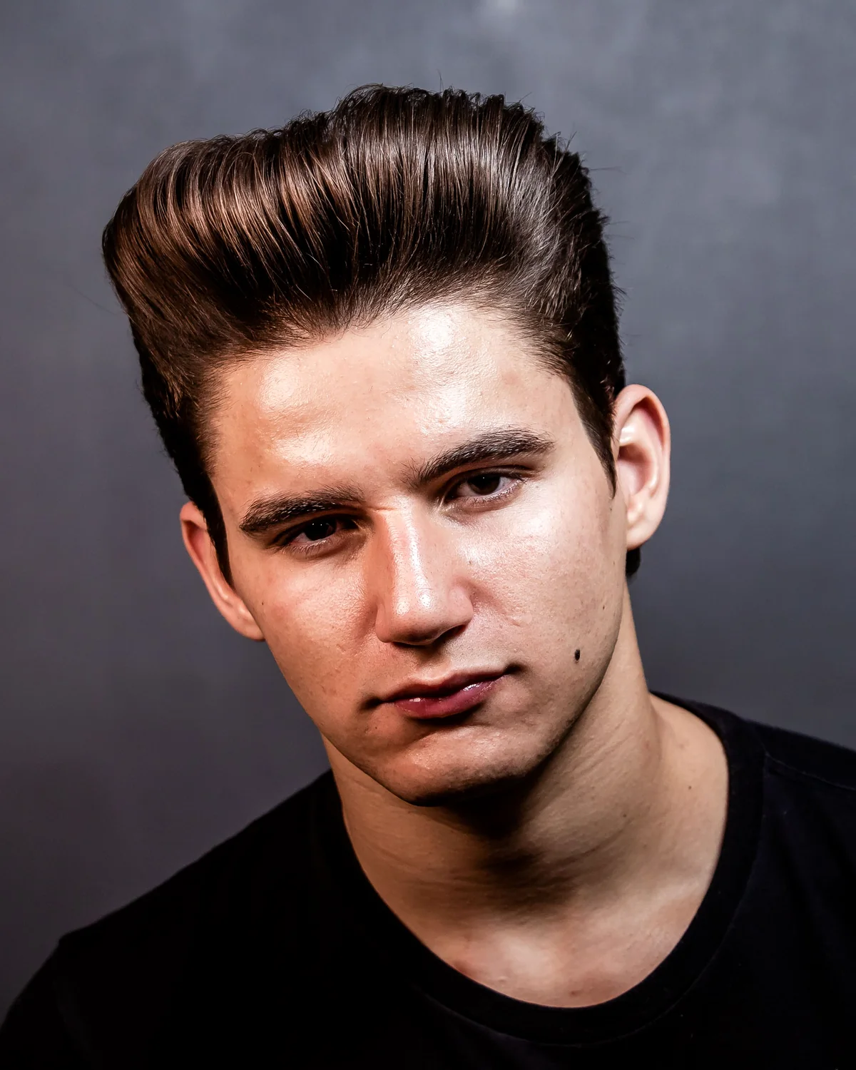Pompadour erkek saç modeli